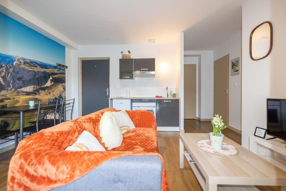 L'Escapade Dauphinoise, Gite 2 Chambres Avec Terrasse Et Clim Beaucroissant Exteriör bild