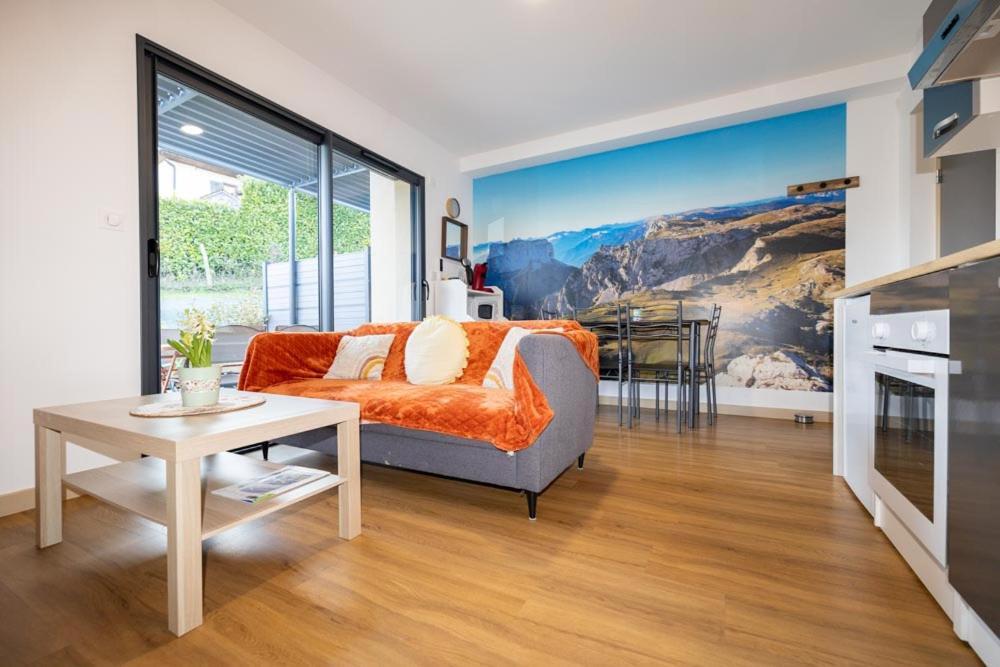 L'Escapade Dauphinoise, Gite 2 Chambres Avec Terrasse Et Clim Beaucroissant Exteriör bild